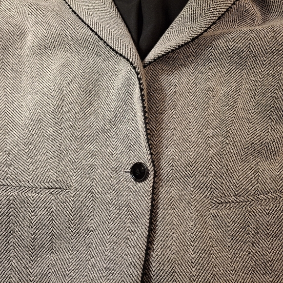 Ann Taylor Petite Size: 8P Herringbone pattern Black/White Pre-owned - Picture 10 of 12